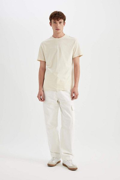 DeFacto Weiße Jeanshose aus 100 % Baumwolle mit weitem Schnitt, normaler Taille und weitem Bein C1511AX24SM
