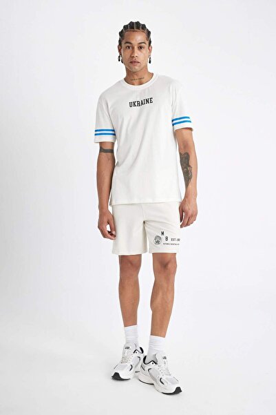 DeFacto DeFactoFit NBA Milwaukee Bucks Standart Fit Kısa Paça Şort C4459AX24HS