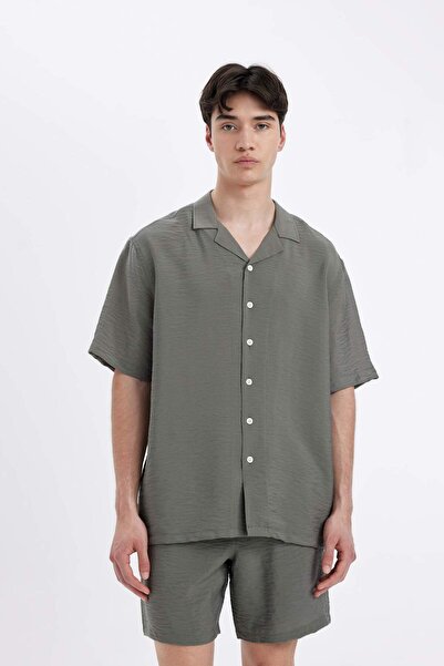 DeFacto Relax Fit Yazlık Polo Yaka Kısa Kollu Gömlek C8157AX24SM
