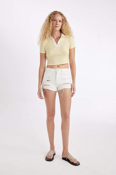 DeFacto High Waist Cut-Cut Jeans Shorts - C0667AX24HS