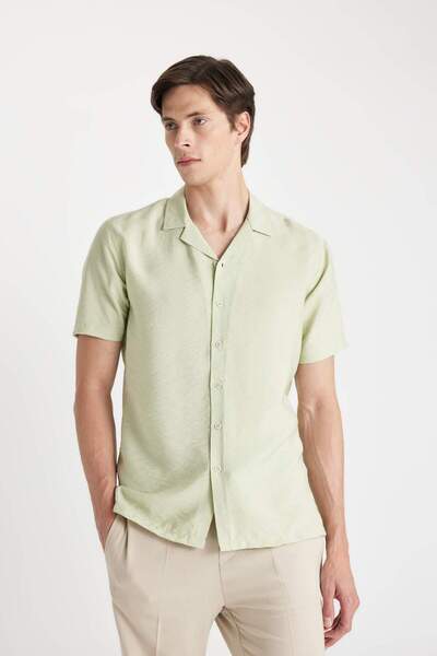DeFacto Modern Fit Yazlık Polo Yaka Basic Düz Aerobin Kısa Kollu Gömlek V8406AZ24SM