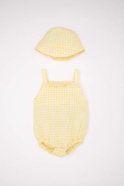 DeFacto 2-Piece Set for Newborn Baby Girl - Plaids Crinkle Romper and Hat C8808A524Sm