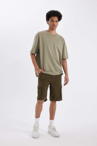 DeFacto Relax Fit Straight Leg Gabardine Bermuda Shorts C5382Ax24Sm