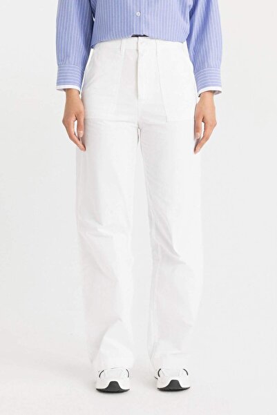 DeFacto Wide Leg Geniş Bol Paça Cepli Beyaz Basic Düz Gabardin Pantolon C4528AX24SM