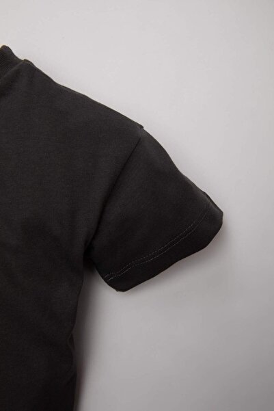 DeFacto Μπλουζάκι με κοντό μανίκι με στάμπα αυτοκινήτου για αγόρια C9357A524SM