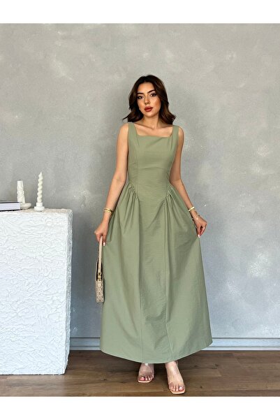 Nesil Kare Yaka Kalın Askılı Uzun Boy Yandan Büzgü Detaylı Airobin Günlük Elbise