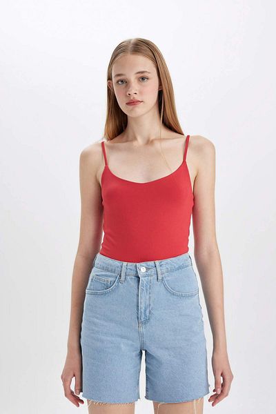 DeFacto Basic Plain Tank Top mit U-Ausschnitt und Riemen C5708ax24sp