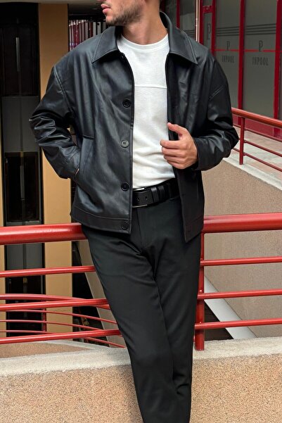 inpool Мъжко кожено яке - по-прилепнало, яка тип риза, закопчаване с копчета, детайл с плисета на гърба 24USEC03