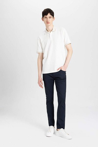 DeFacto Neues Basic-T-Shirt mit regulärer Passform, Polokragen, Waffelmuster und kurzen Ärmeln B4508AX24SP