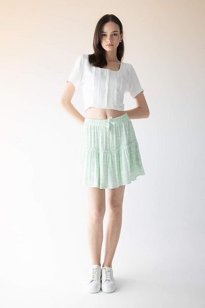 DeFacto Floral Crinkle Viscose Mini Shorts Skirt C0962Ax24Sm