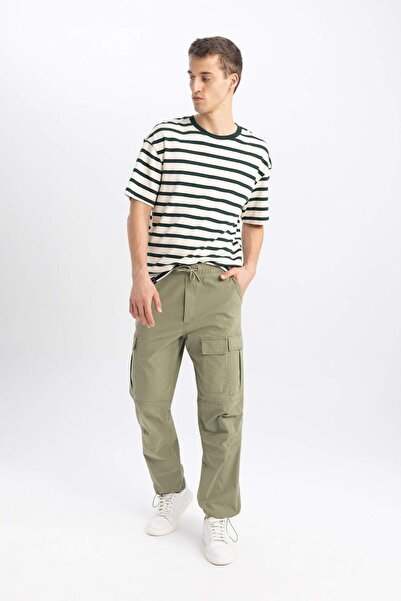 DeFacto Relax Fit Straight Leg Parachute Trousers with Cargo Pockets B4555AX24SP