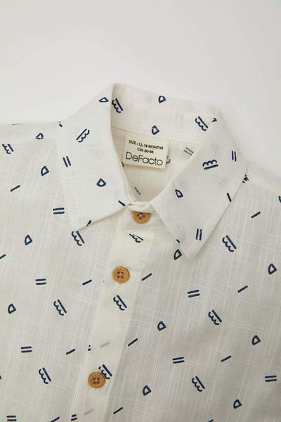 DeFacto Cămașă cu mânecă scurtă cu model Flamed Poplin pentru bebeluși B8068A524SM