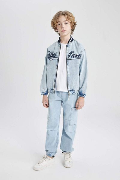 DeFacto Jachetă bomber din denim cu imprimeu sezonier pentru băieți, cu buzunar cu fermoar, guler de colegiu B5494A824SP