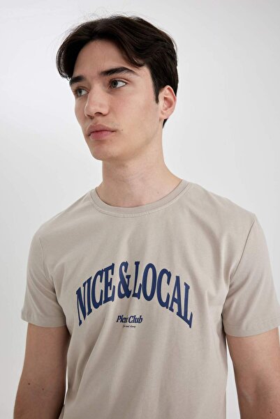 DeFacto Slim Fit Slim Fit Crew λαιμόκοψη με εμπριμέ κοντομάνικο μπλουζάκι B8476AX24SM