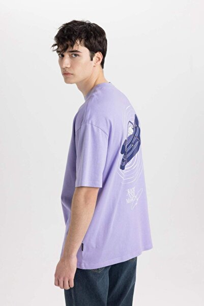 DeFacto Rick and Morty Comfort Regular Fit Rahat Kalıp Bisiklet Yaka Sırt Bas...