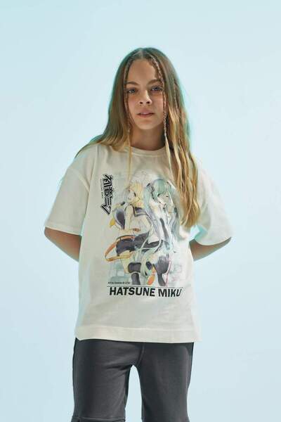 DeFacto Dívčí tričko se vzorem Hatsune Miku – oversize Crew Neck, krátký rukáv C4691A824SM