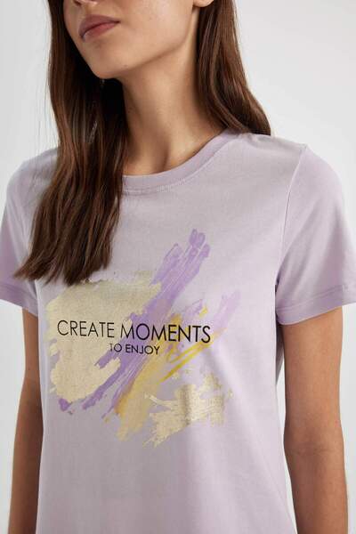 DeFacto Tričko Regular Fit Crew Neck s potiskem z česané bavlny s krátkým rukávem C4064AX24SP