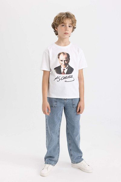 DeFacto Boy's Crew Neck Color Shape Changing Ataturk Printed Short Sleeve White T-Shirt B6937A824Sm