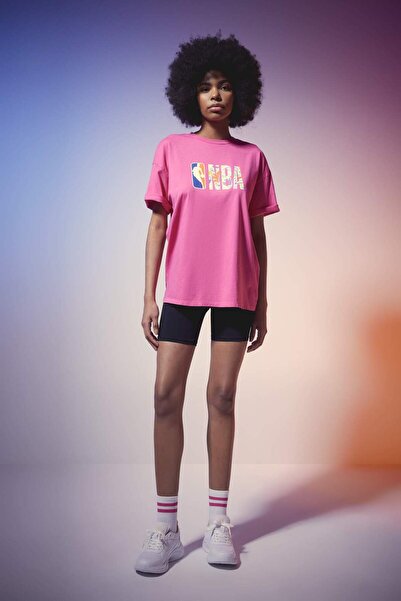 DeFacto DeFactoFit NBA Wordmark Oversize Μπλουζάκι με κοντό μανίκι με φαρδύ λαιμόκοψη B4738AX24SP