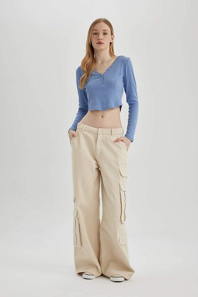 DeFacto Coool Fitted V Neck Crop Ribbed Camisole Long Sleeve T-Shirt C4399Ax24Sp