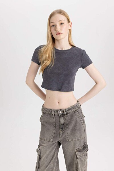 DeFacto Cool Fitted Washed Faded Effect Basic Short Sleeve T-Shirt B9295Ax24Sm