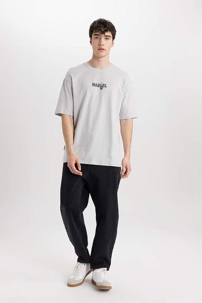 DeFacto Marvel Logo Only Comfort Fit Crew Neck Short Sleeve T-Shirt B5507Ax24Sp