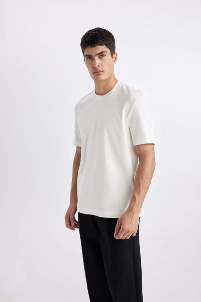 DeFacto Oversize Wide Fit Crew Neck Short Sleeve Heavy Fabric Basic Plain T-Shirt A7808Ax24Sp