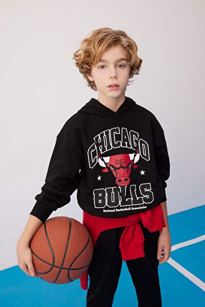 DeFacto Erkek Çocuk NBA Chicago Bulls Kapüşonlu Sweatshirt B6815A824SP