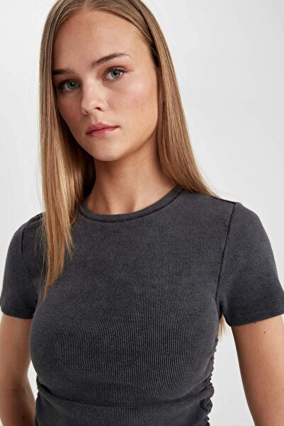 DeFacto Fitted Crew Neck Drawstring Detail Short Sleeve Washed Faded Effect T-Shirt B9228Ax24Sp