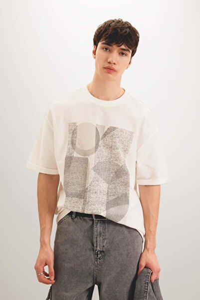 DeFacto Comfort Fit Crew Neck Printed Short Sleeve Heavy Fabric T-Shirt B5912ax24sp