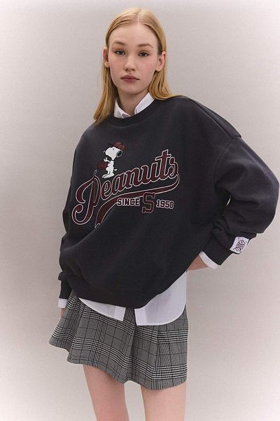 DeFacto Coool Snoopy Oversize Wide Fit Crew Neck Printed Thick Sweatshirt C4749Ax24Sp