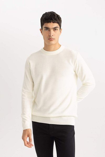 DeFacto Standard Fit Regular Cut Crew Neck Basic Plain Knitwear Sweater B7763Ax24Sp