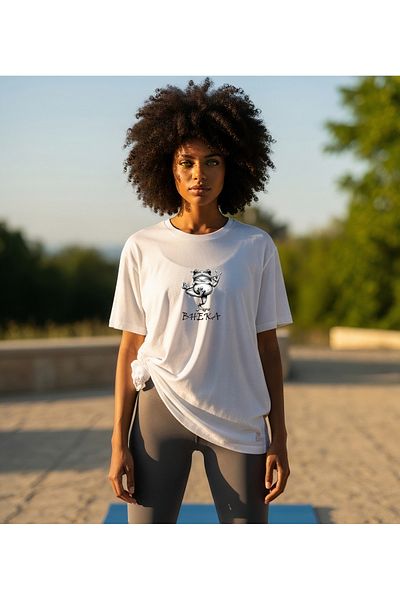 Bheka Concept Yoga Frog Printed Bheka Written Oversize Cotton White Women's T-Shirt
