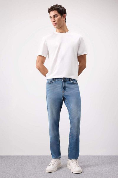 DeFacto Pedro Slim Fit Narrow Fit Regular Waist Narrow Leg Jean Pants 25K801T03227