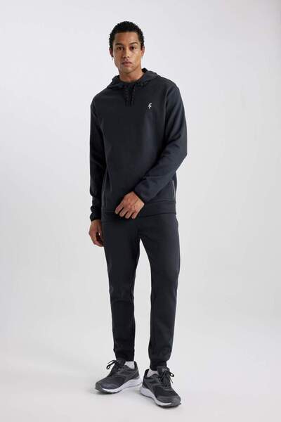 DeFacto DeFactoFit İnce Jogger Eşofman Altı Standart Fit Çift Cepli Esnek Lastikli Paça B4373AX24SP