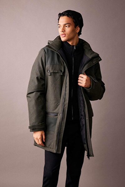 DeFacto Vodoodpudivý kabát s kapucí a dvojitým kapsou na zip Parka A2901AX23WN