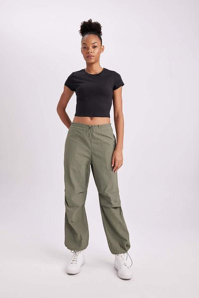 DeFacto Oversize Fit Parachute Pants - Wide Fit, Standard Size B6367Ax23Wn
