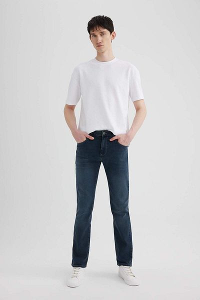 DeFacto Sergio Regular Fit Regular Fit Pantaloni de blugi cu talie normală cu picioare tubulare B4538AX23AU