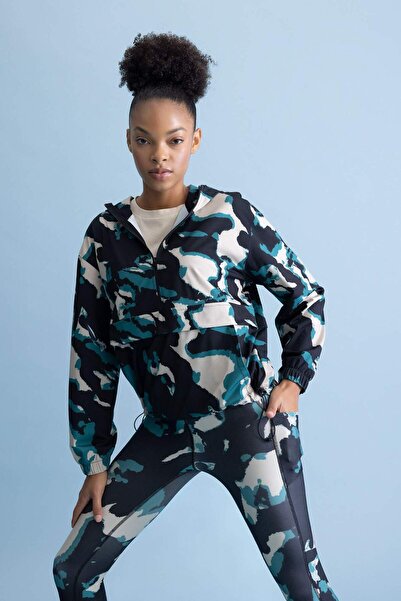 DeFacto DeFactoFit Loose Fit Kamuflaj Desenli Kapüşonlu Sporcu Sweatshirt B2696AX23AU