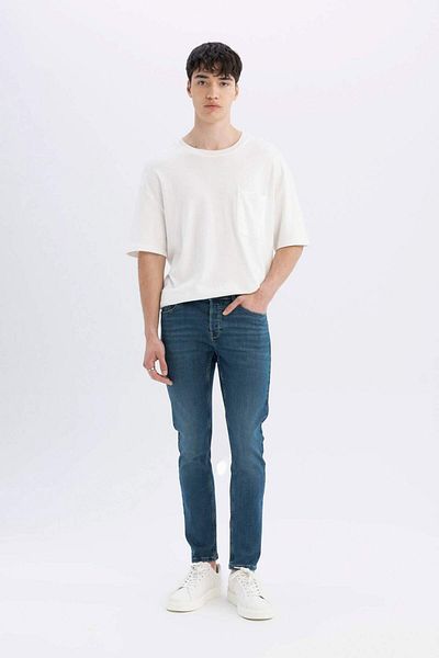 DeFacto Wiser Wash Carlo Skinny Fit Extra Slim Fit Talie normală Pantaloni de blugi cu picioare extra înguste B2570AX23AU