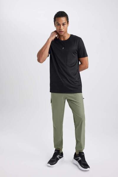 DeFacto Fit Jogger Eşofman Altı Standart Fit Kargo Cepli Dokuma Beli Paçası Lastikli B2779ax23au