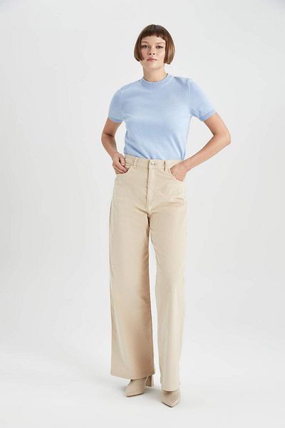 DeFacto Cordhose mit weitem Bein, hoher Taille, weitem, lockerem Bein, Basic, einfarbig, mit Taschen A4685AX23WN