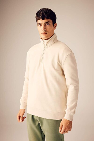 DeFacto Comfort Regular Fit Rahat Kalıp Fermuarlı Dik Yaka Basic Düz Sweatshirt X7405AZ23AU