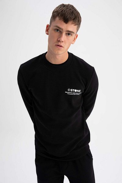 DeFacto Slim Fit Slim Fit Crew Neck Printed Sweatshirt Z3242Az23Au