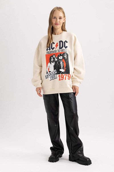 DeFacto Coool Ac/Dc Oversize Wide Fit Crew Neck Back Printed Thick Sweatshirt B3009Ax23Wn