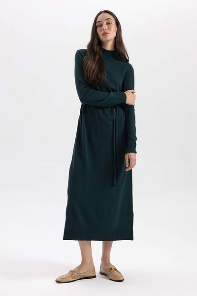 DeFacto Regular Fit Half Turtleneck Basic Plain Slit Long Sleeve Maxi Knitwear Dress A9807Ax23Wn