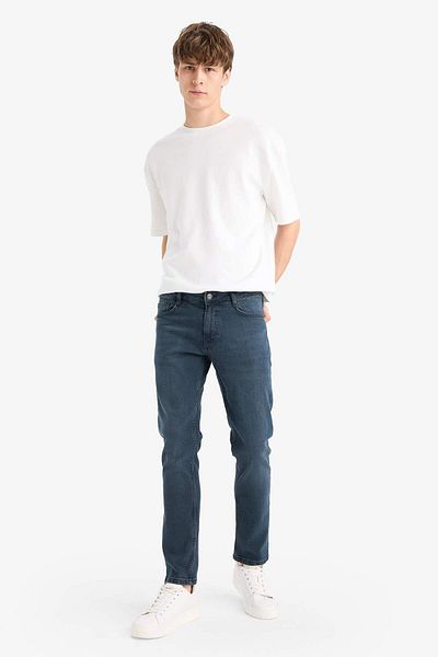 DeFacto Pedro Slim Fit, model îngust, talie normală, pantaloni de jeans cu picioare înguste R8791AZ23AU
