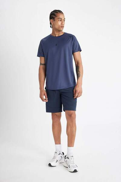 DeFacto DeFactoFit Slim Fit Slim Fit Crew Neck με εμπριμέ αθλητικό κοντομάνικο μπλουζάκι V2887AZ23AU