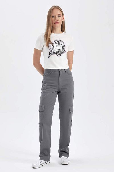 DeFacto Coool Dua Lipa Fitted Short Sleeve T-Shirt B2969Ax23Hs