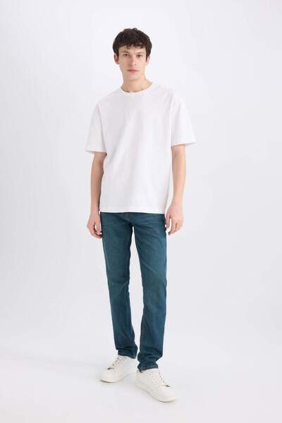 DeFacto Pedro Slim Fit Dar Kalıp Normal Bel Dar Paça Jean Pantolon B0398AX23AU